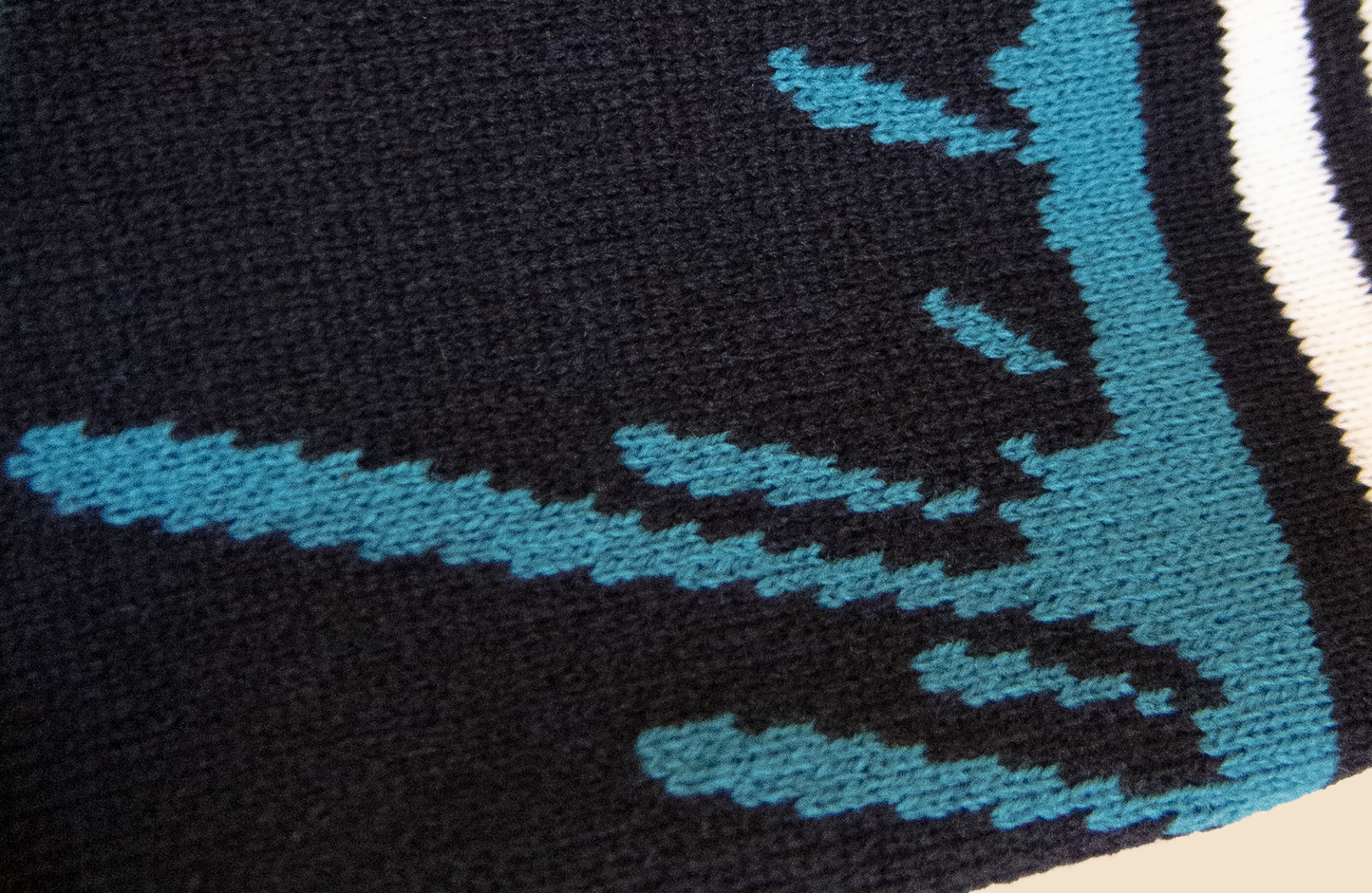 Close up of knit splat